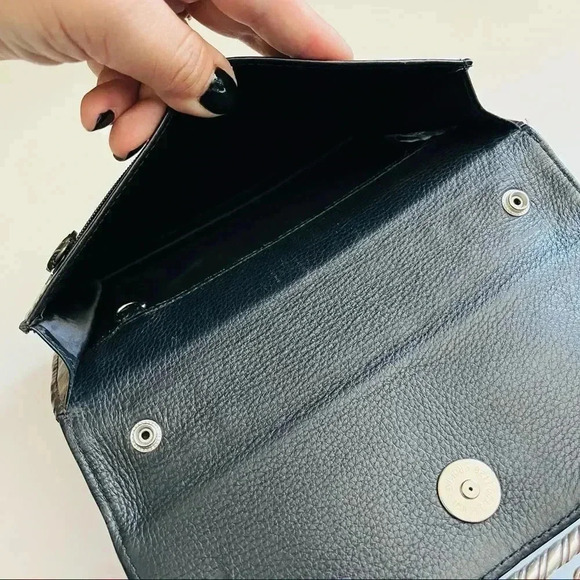 Brighton Alligator Embossed Leather Clutch/Organizer - Picture 10 of 13